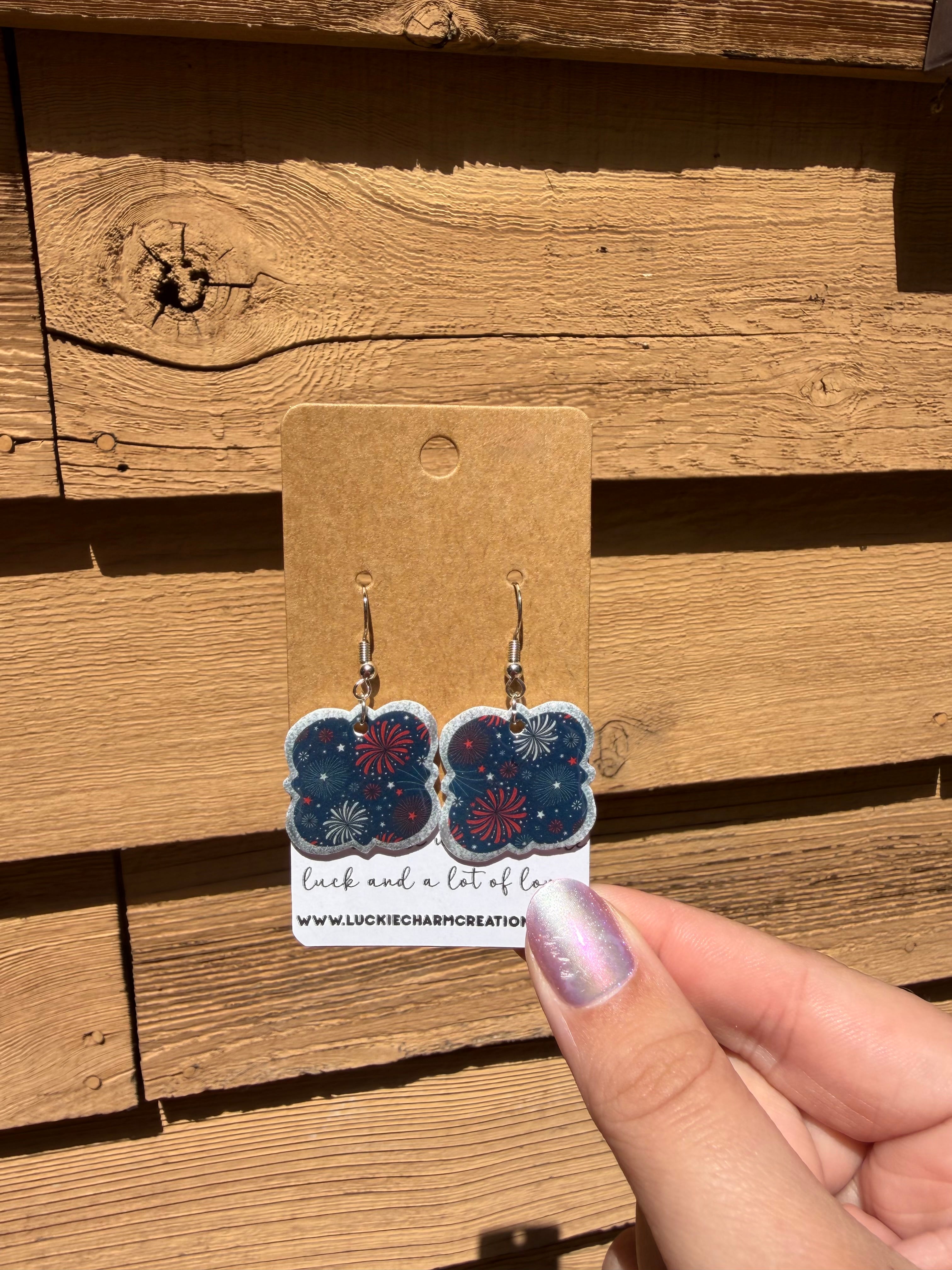 Firework Scalloped Dangle
