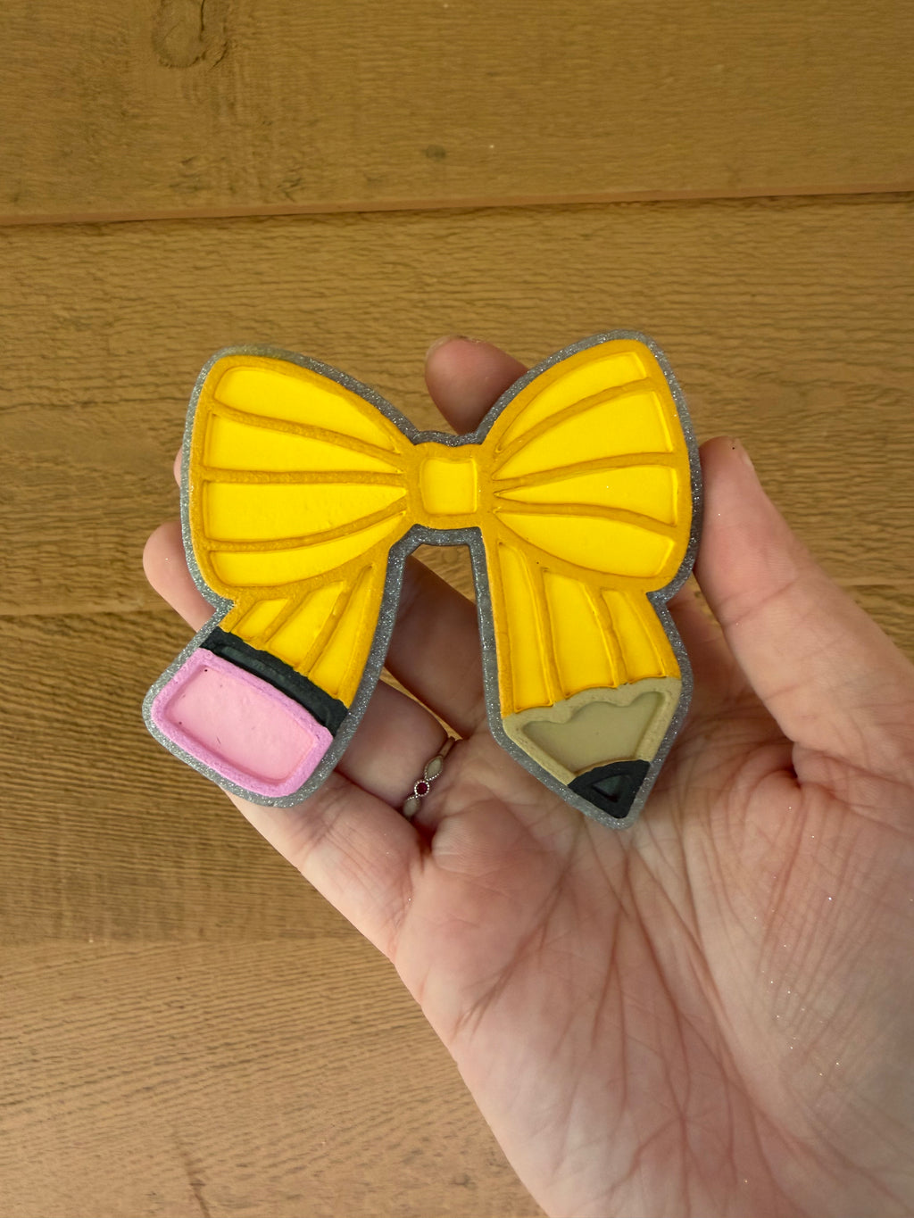 Pencil Bow Freshie